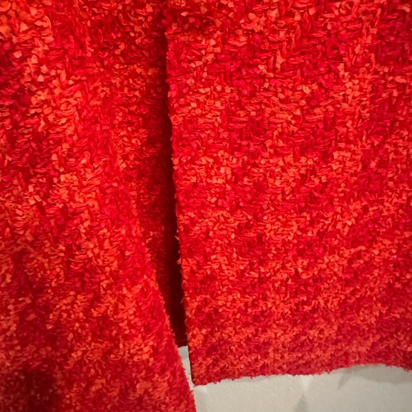 Red, Tweed Oscar de la Renta party dress. - Picture 6 of 6